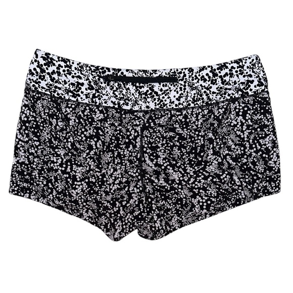 Lululemon Run Times Athletic Short II 4" / Chirasu Black Alpine White Sz 10 - Picture 8 of 10